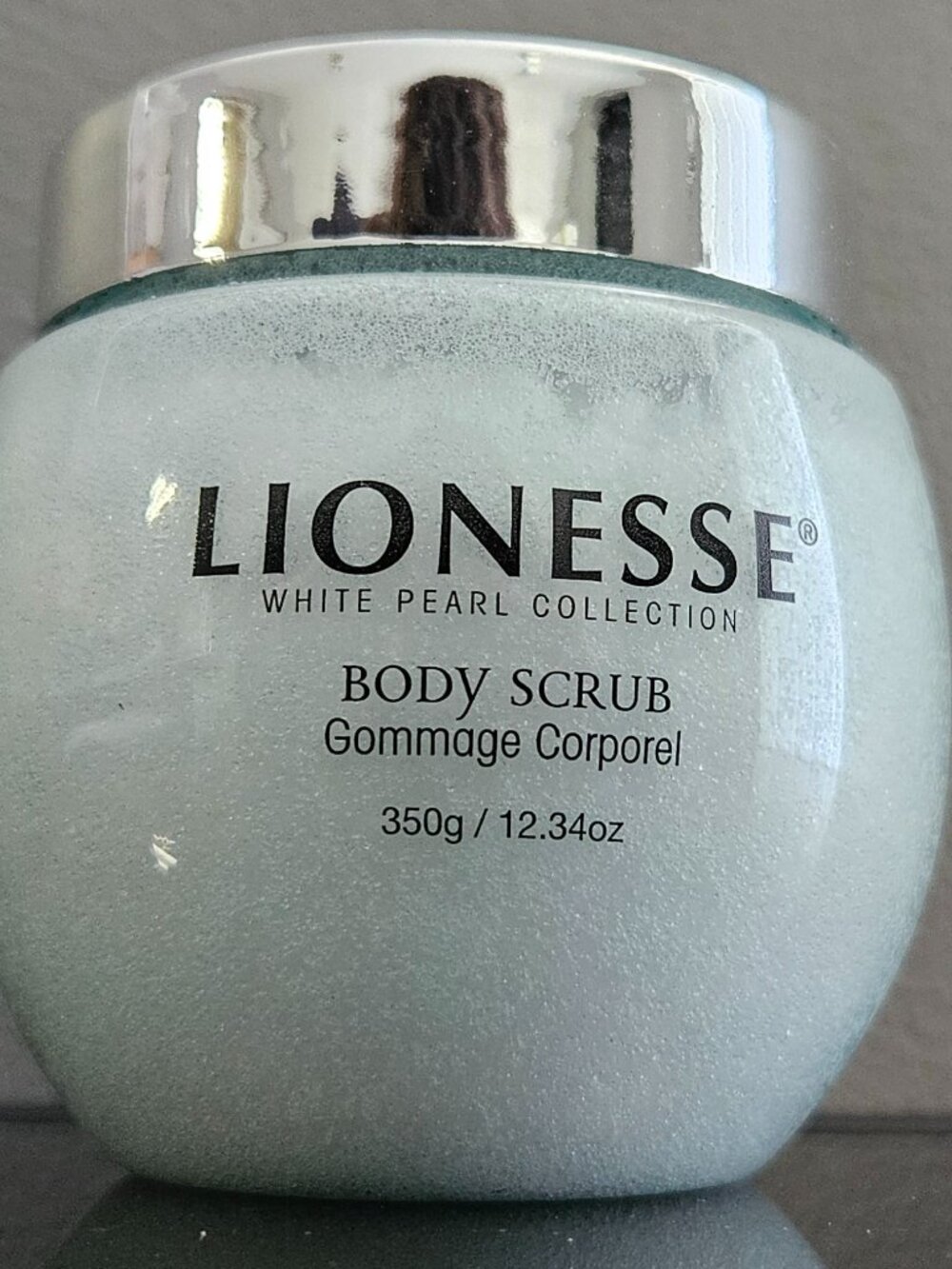 LIONESSE BODY SCRUB-WHITE PEARL COLLECTION- 12.34 fl oz / 350 g-BRAND NEW-SEALED